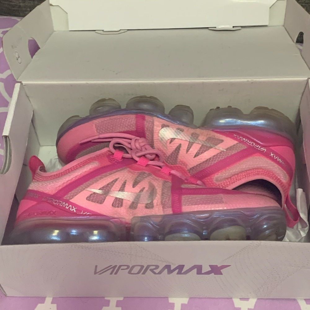 Vapormax sneakers